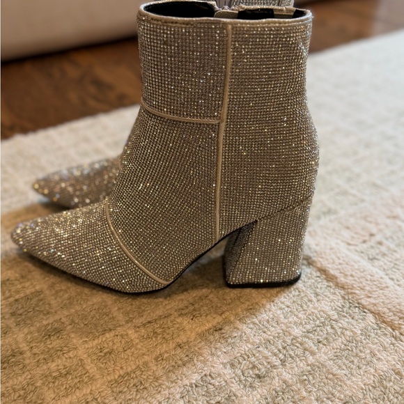 Sparkling Silver Ankle Boots NWT - Picture 4 of 7